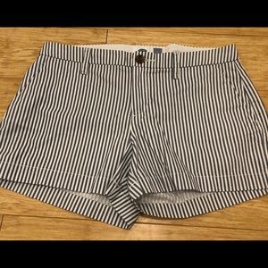 Old navy gently worn shorts!